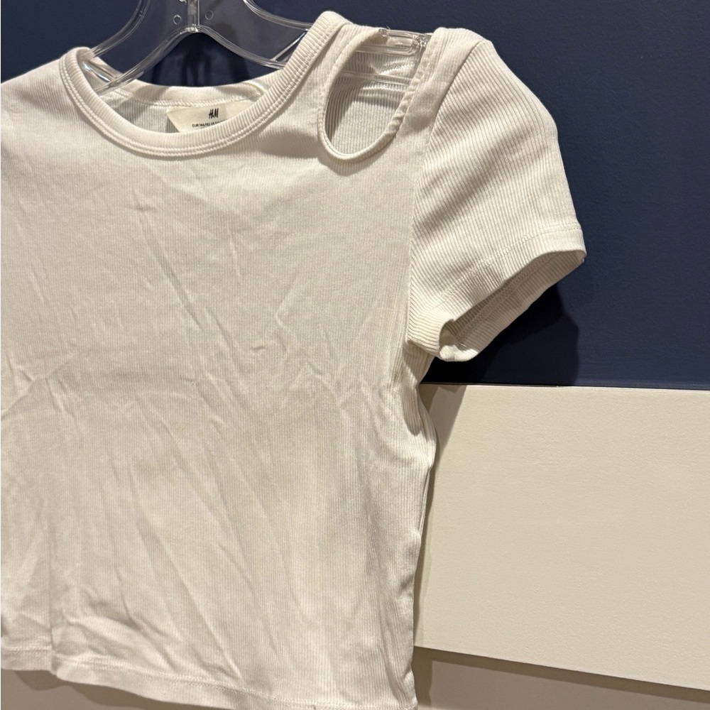 H&M Off-White Ribbed Kids Tee - Picture 4 of 11